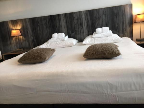 Hotel Restaurant בברוויק מראה חיצוני תמונה